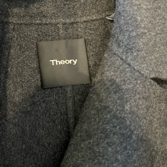 Beautiful!! 100% Cashmere Theory Charcoal Heather Grey Coat Petite - Picture 3 of 3